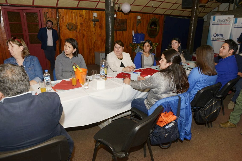 Oficinas OMIL Red Ñuble Cordillera hacen reconocimiento a sus Alcaldes 18-12-2019 (14)