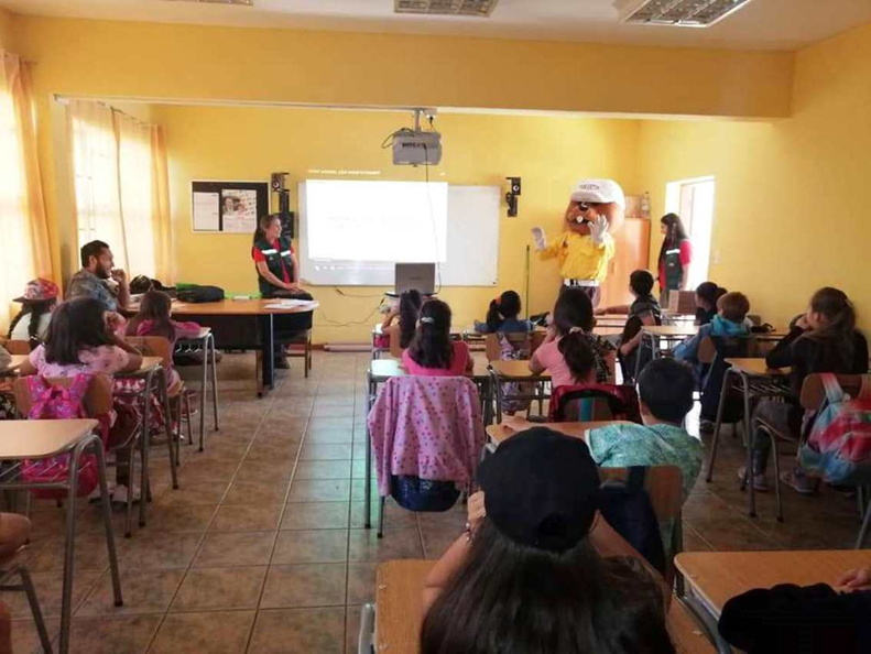 CONAF entrega capacitación a Niños(as) de la Escuela de Verano 23-01-2020 (5).jpg