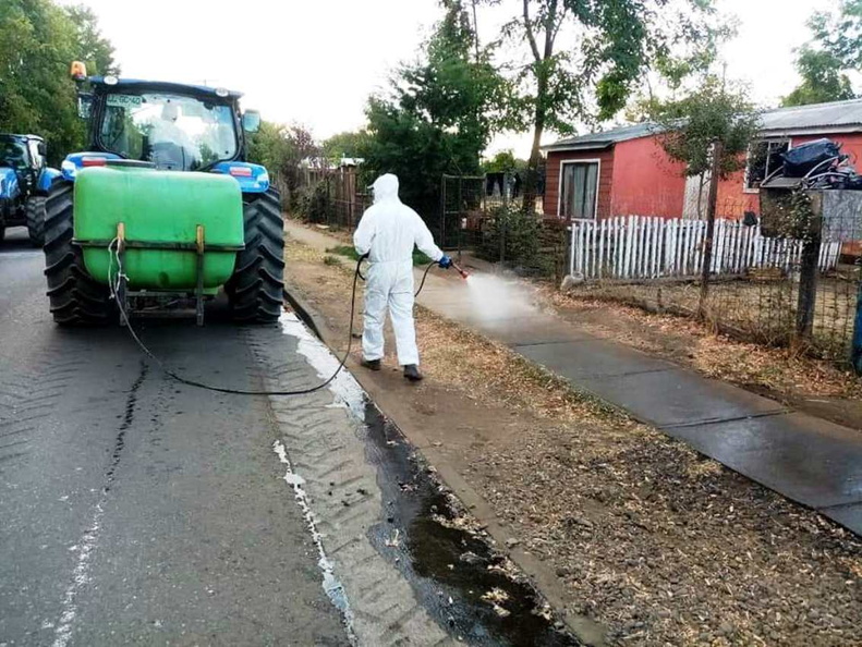 Desinfección de Calles en las zonas urbanas de la comuna de Pinto 23-03-2020 (1).jpg