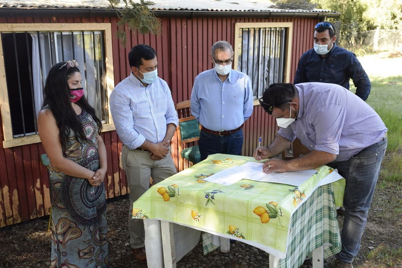 Ceremonia de inicio de trabajos de proyecto de agua potable rural sector Paso Perales 23-10-2020 (4)