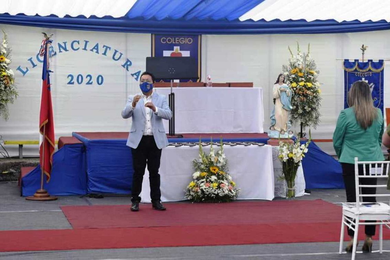 Ceremonia de licenciamiento de cuartos medios del Colegio Francisco de Asís 18-12-2020 (12).jpg