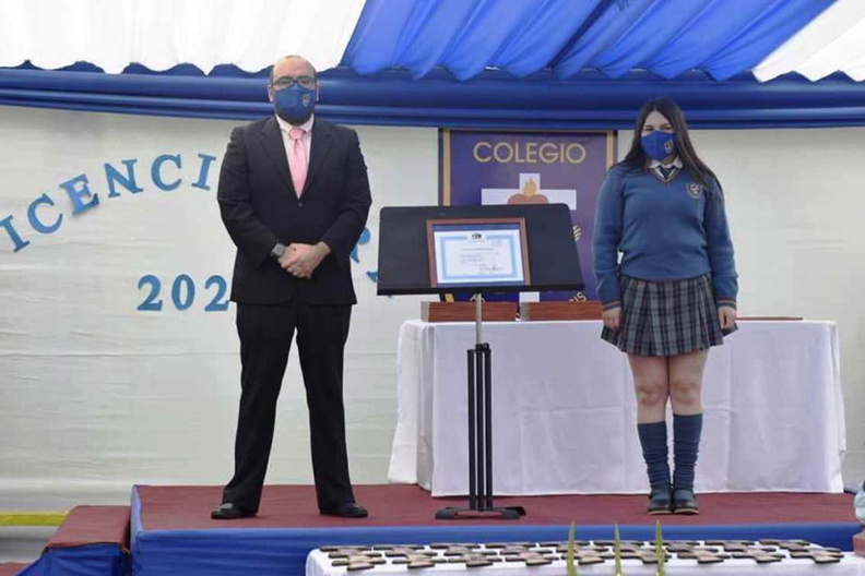 Ceremonia de licenciamiento de cuartos medios del Colegio Francisco de Asís 18-12-2020 (51)