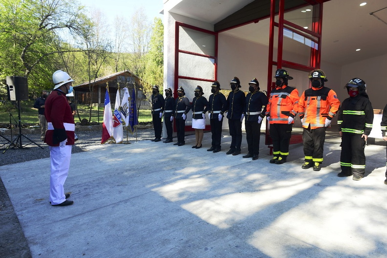 Inauguración oficial del nuevo Cuartel de la segunda compañía de Bomberos de Los Lleuques 08-10-2021 (12).jpg
