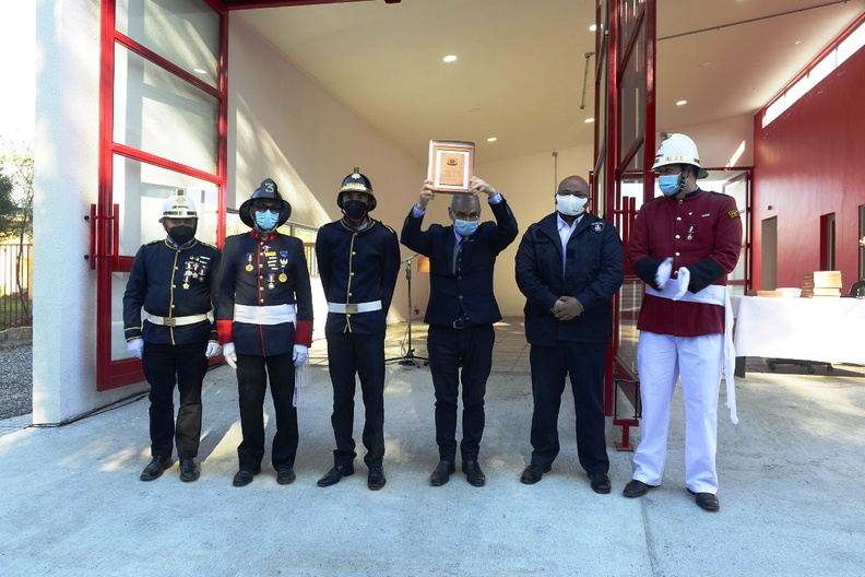 Inauguración oficial del nuevo Cuartel de la segunda compañía de Bomberos de Los Lleuques 08-10-2021 (54)