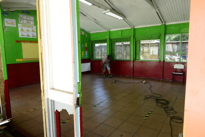Reconstrucción de dos aulas en la Escuela Puerta de la Cordillera 16-12-2021-3 (8)