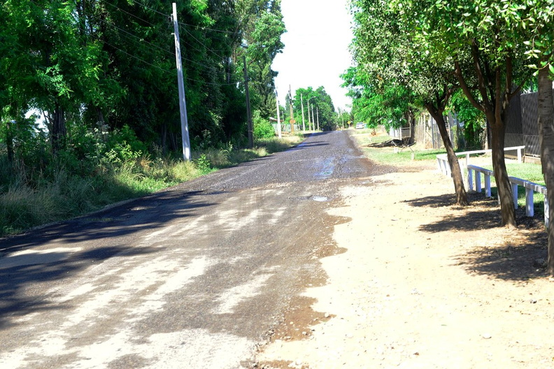 Se iniciaron los trabajos de aplicación de matapolvo a caminos municipales de la comuna 16-12-2021-4 (5).jpg