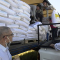Entrega de concentrado de alimentos en sacos de 25 kilos para ganadería a ganaderos de Pinto 17-12-2021-2 (4)