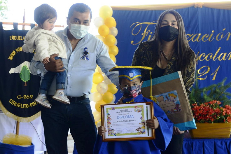 Graduación de la Escuela Héctor Manuel Arias Cortés del Ciruelito 19-12-2021 (37)