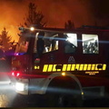 Cuerpo de Bomberos de Pinto y Camión aljibe municipal apoyaron en el combate contra los incendios en la comuna de El Carmen 01-03-2022 (2)
