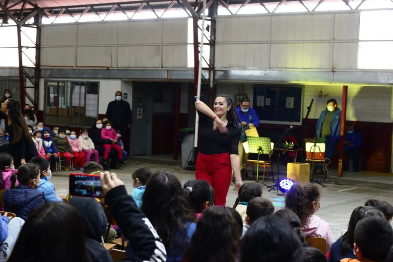 Intervención artística Circense fue realizada en la escuela Puerta de la Cordillera 25-04-2022 (26)