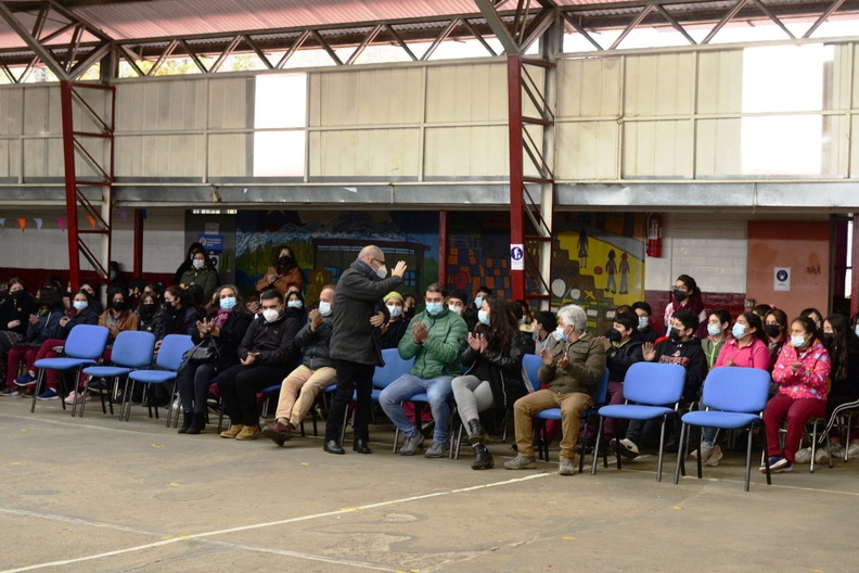 Ceremonia de Traspaso en la Escuela Puerta de la Cordillera 31-05-2022 (3).jpg