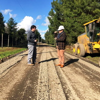 Trabajos de reparación y mantención de caminos en el sector Tejería-Lluanco