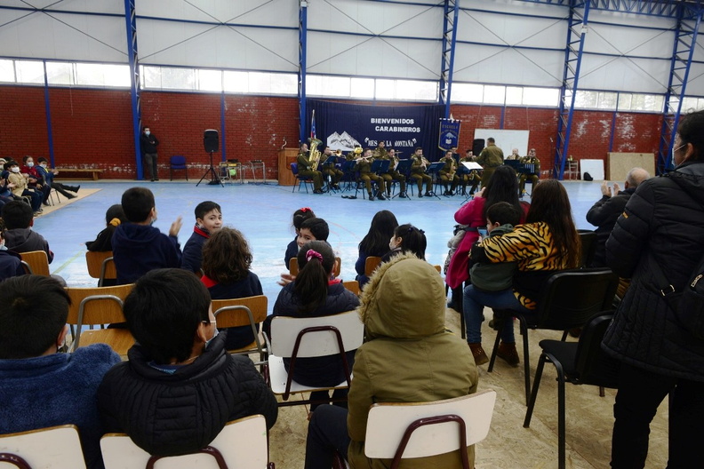 Banda escolar de Recinto y la Banda Instrumental de Suboficiales de Carabineros se presentaron en la escuela José Toha Soldevila 05-09-2022 (19).jpg