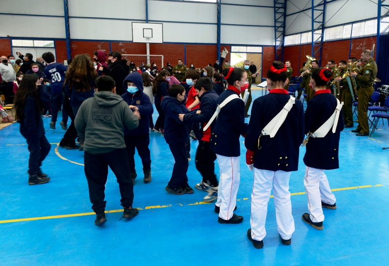 Banda escolar de Recinto y la Banda Instrumental de Suboficiales de Carabineros se presentaron en la escuela José Toha Soldevila 05-09-2022 (43).jpg
