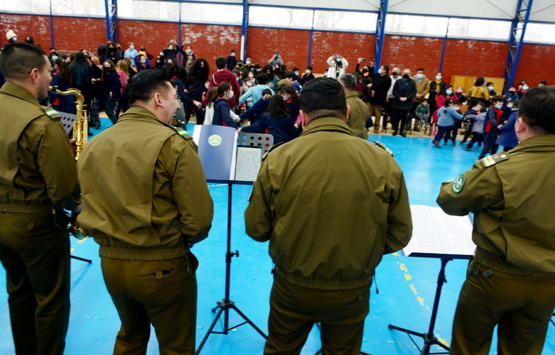 Banda escolar de Recinto y la Banda Instrumental de Suboficiales de Carabineros se presentaron en la escuela José Toha Soldevila 05-09-2022 (47)