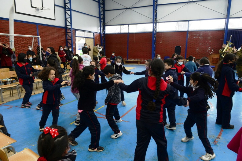 Banda escolar de Recinto y la Banda Instrumental de Suboficiales de Carabineros se presentaron en la escuela José Toha Soldevila 05-09-2022 (55).jpg