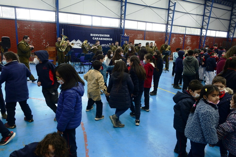 Banda escolar de Recinto y la Banda Instrumental de Suboficiales de Carabineros se presentaron en la escuela José Toha Soldevila 05-09-2022 (56)