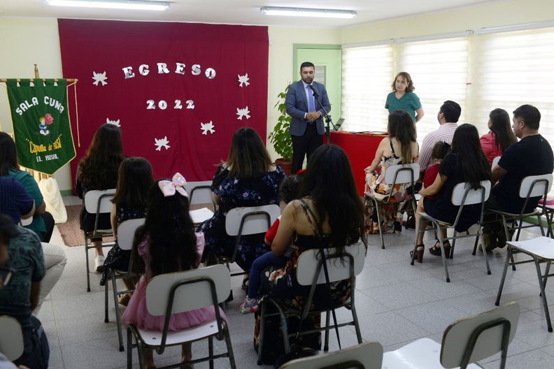 Ceremonia de licenciatura de la sala cuna Capullo de Rosa de El Rosal 20-12-2022 (8).jpg