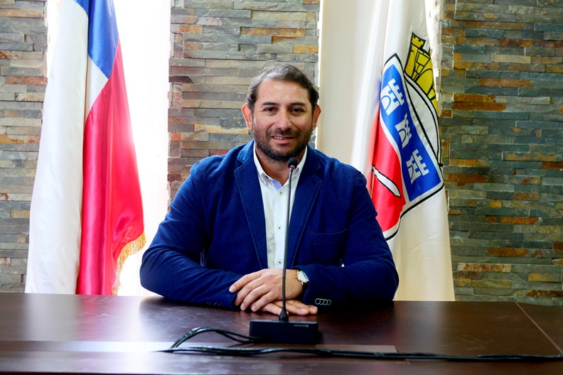 Presentación del nuevo alcalde Marcelo Ojeda Cárcamo 23-12-2022 (1).JPG