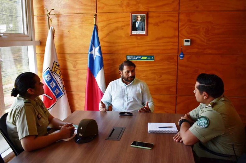 Saludo protocolar del Mayor de la 6ta Comisaría de Chillán Viejo 07-01-2023 (3).jpg