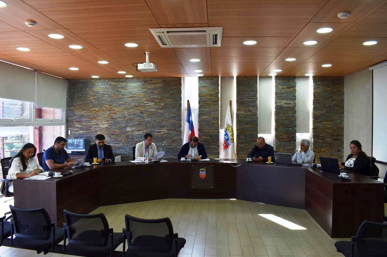 Presentación y juramento del nuevo Concejal Jorge Parada Navarrete 14-02-2023 (1).jpg
