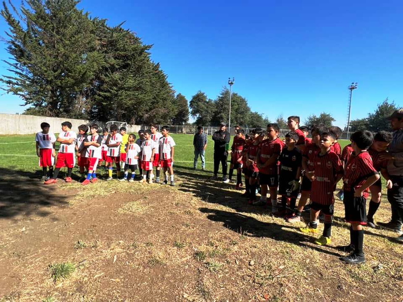 Encuentros deportivos realizados por las escuelas de fútbol de niños y niñas de Pinto 25-03-2023 (1).jpg