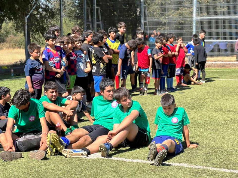 Encuentros deportivos realizados por las escuelas de fútbol de niños y niñas de Pinto 25-03-2023 (30)