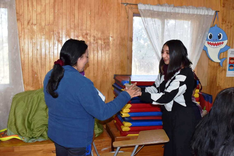 Oficina Local de la Infancia junto a Chile Crece Contigo celebraron a las mamitas de la Escuela Santa Eduviges 12-05-2023 (22).jpg