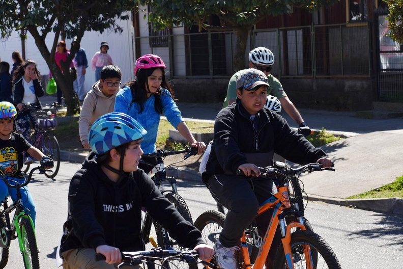 Cicletada Familiar organizada por la Escuela Puerta de la Cordillera 16-10-2023 (30)