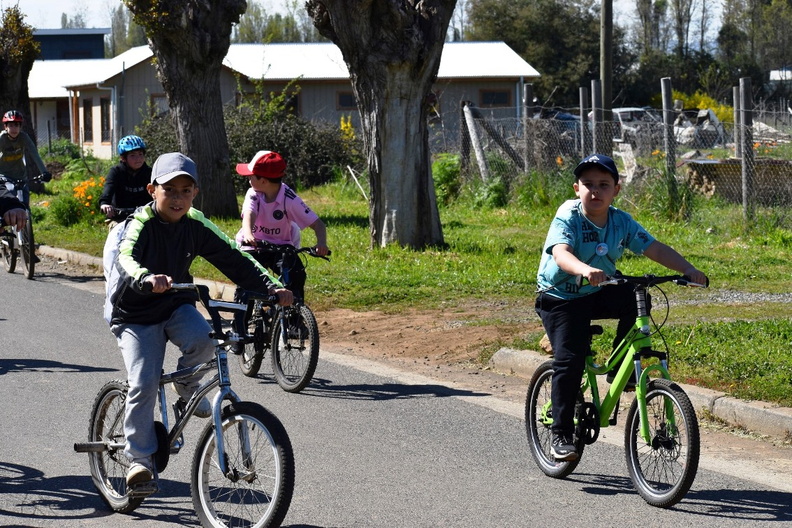 Cicletada Familiar organizada por la Escuela Puerta de la Cordillera 16-10-2023 (50)