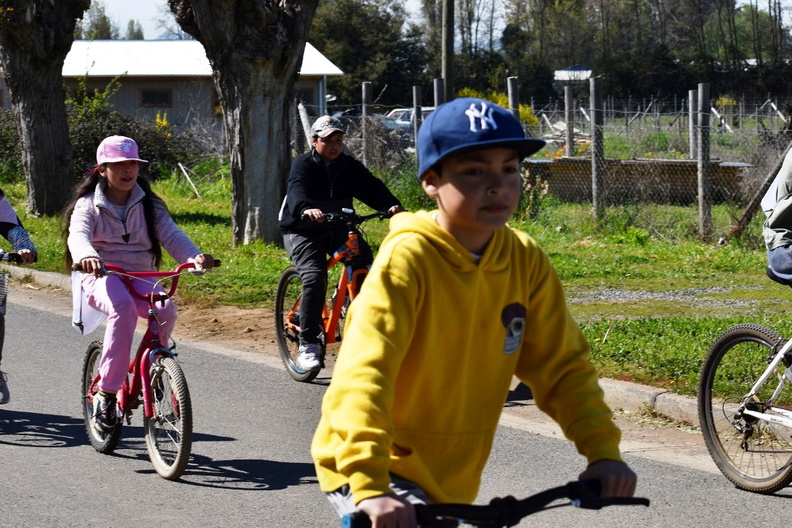 Cicletada Familiar organizada por la Escuela Puerta de la Cordillera 16-10-2023 (54).jpg