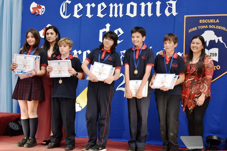 Ceremonia de Premiación alumnos y alumnas Escuela José Tohá Soldevila 20-12-2023 (8).jpg