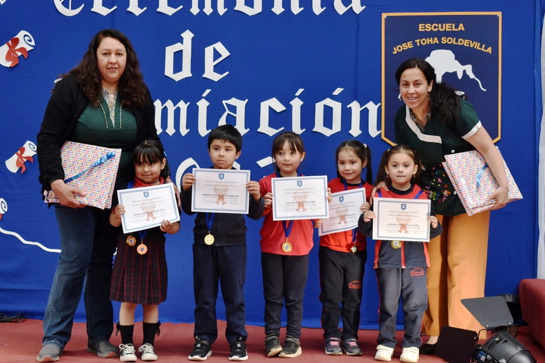 Ceremonia de Premiación alumnos y alumnas Escuela José Tohá Soldevila 20-12-2023 (17)