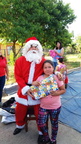Viejito Pascuero continúa entrega de regalos en Pinto 18-12-2019 (142)
